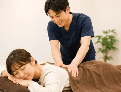 状態に合わせて施術している様子